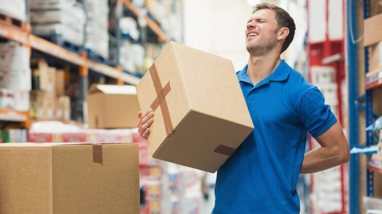 hátfájás súlyemeléskor